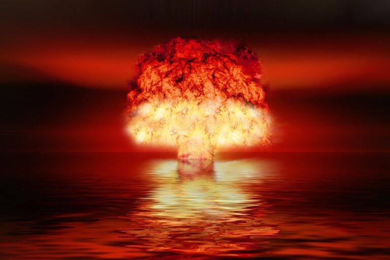 atomic bomb, nuclear weapons, explosion, mushroom, mushroom cloud, nuclear powers, usa, north korea, fear, war, destruction, threat, radioactive, radioactivity, abstract